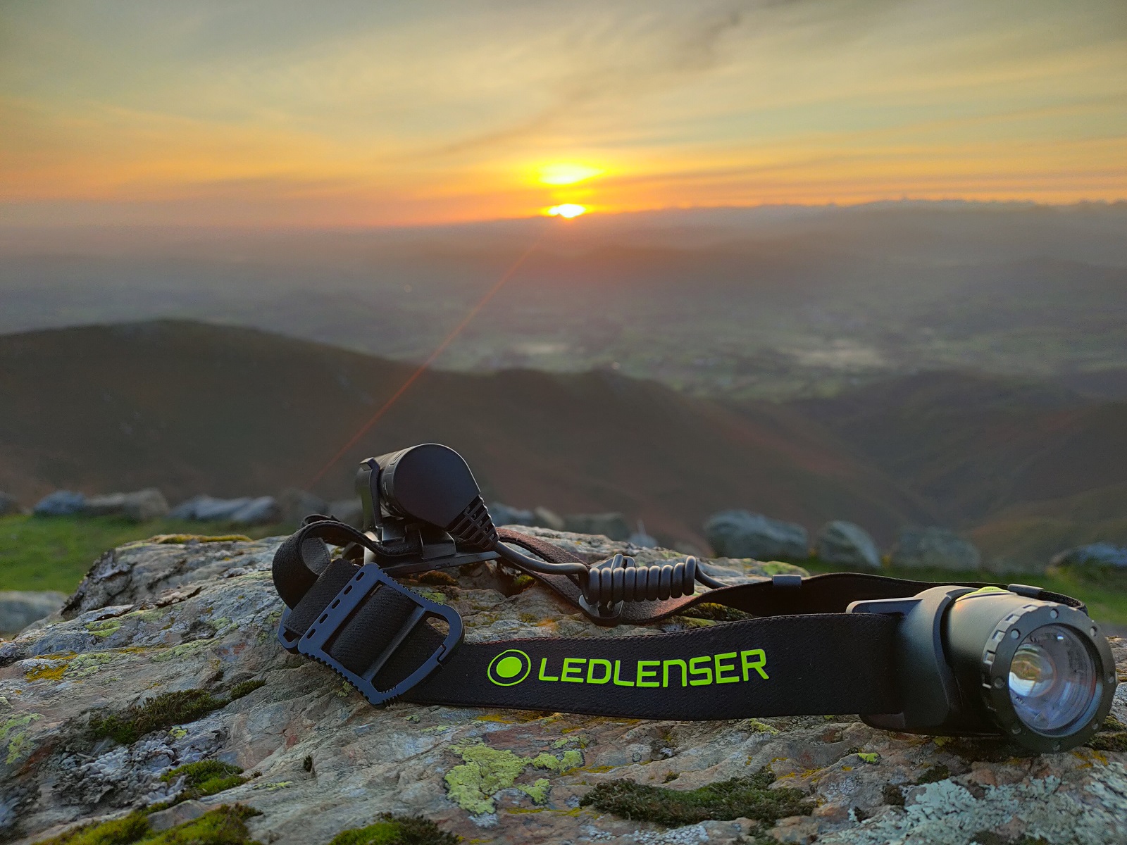 Test Lampe Frontale LED NEO10R - LEDLENSER - Le P'tit Trailer